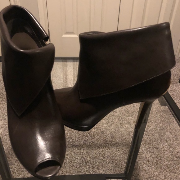 MK booties - Picture 4 of 6